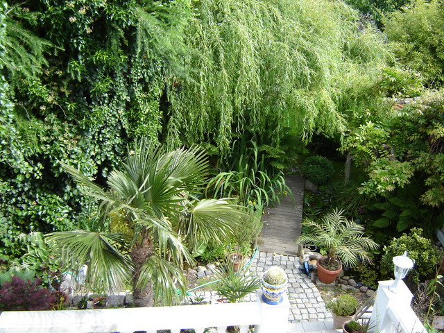 Image hosted by Photobucket.com